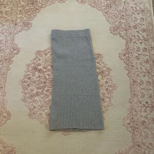 Time and Tru Gray Ribbed Pencil Skirt